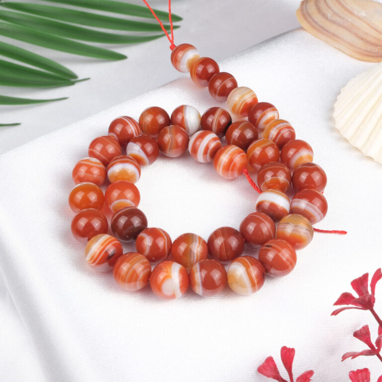 2A Kalite Madagaskar Akik doğal taş dizi 10 mm – gri, kahverengi ve krem tonlarında desenleriyle denge, koruma ve içsel güç sağlayan toptan doğal taş dizi