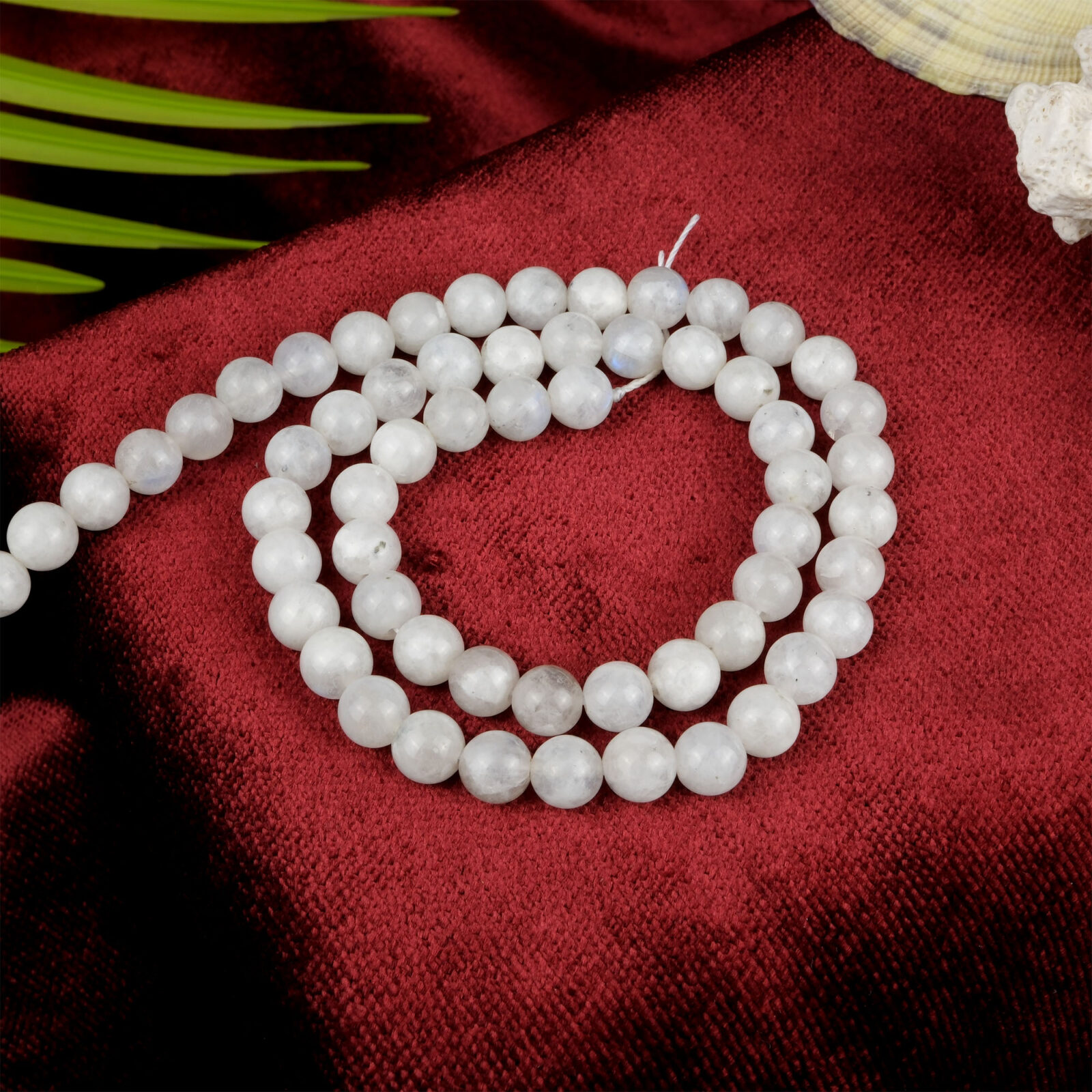 3A Kalite Hindistan Aytaşı doğal taş dizi 6 mm – inci beyazı ve mavi yansımalarıyla sezgisel denge, huzur ve ruhsal aydınlanma sağlayan toptan doğal taş dizi