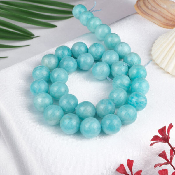 Amazonit doğal taş dizi 12 mm – turkuaz ve yeşil tonlarıyla denge, huzur ve iletişim enerjisi sağlayan toptan doğal taş dizi