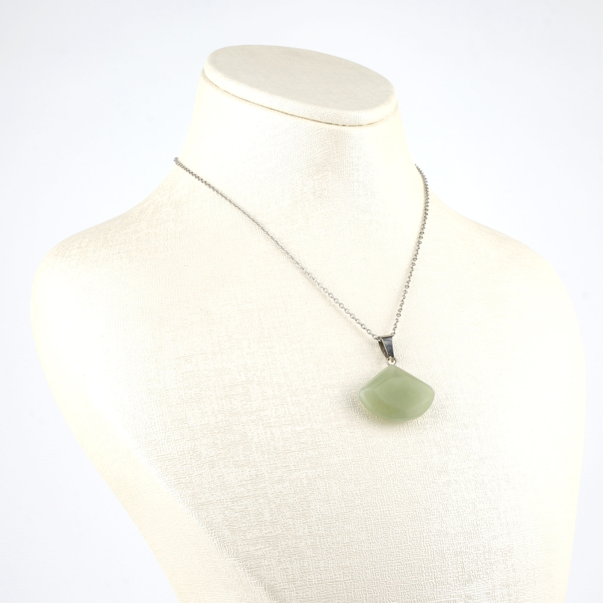 Aventurin kolye – yeşilin huzur veren enerjisini taşıyan zarif doğal taş takı Aventurin taşlı kolye – şans, bolluk ve içsel denge kaynağı Toptan doğal taş kolye – aventurinin pozitif frekansını hissedin Günlük kullanımda zarafet ve ruhsal huzur sunan aventurin kolye