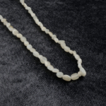 Aytaşı doğal taş dizi 6x8mm – mistik ışıltısı ve huzur verici enerjisiyle öne çıkan toptan doğal taş dizi.