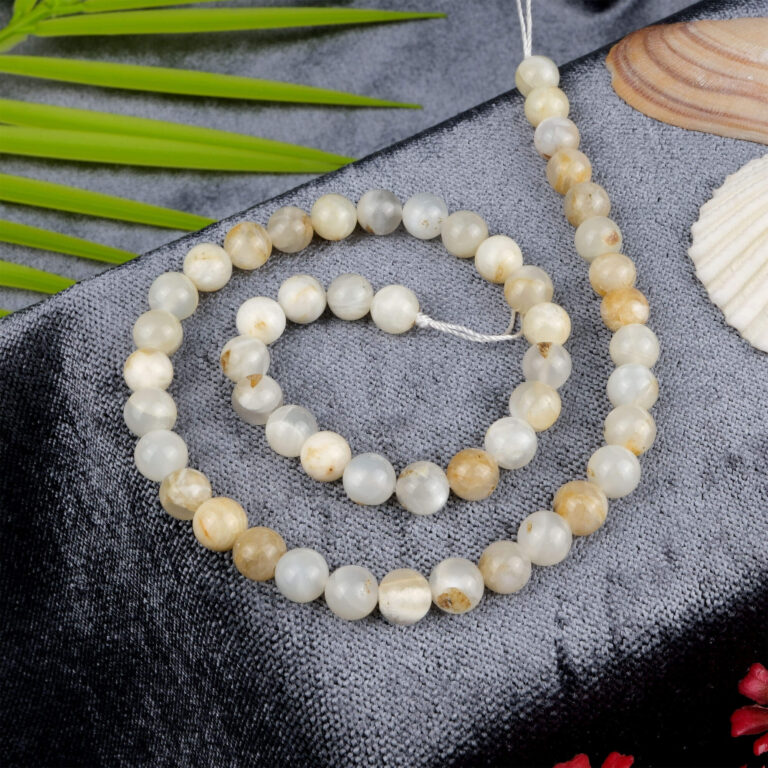 Ay taşı doğal taş dizi 8 mm – beyaz ve opal yansımalarıyla sezgiyi güçlendiren, takı yapımına uygun toptan doğal taş dizi