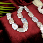 Barok inci doğal taş dizi – doğal formu, sedef parlaklığı ve zarif görünümüyle takı yapımına uygun toptan doğal taş dizi