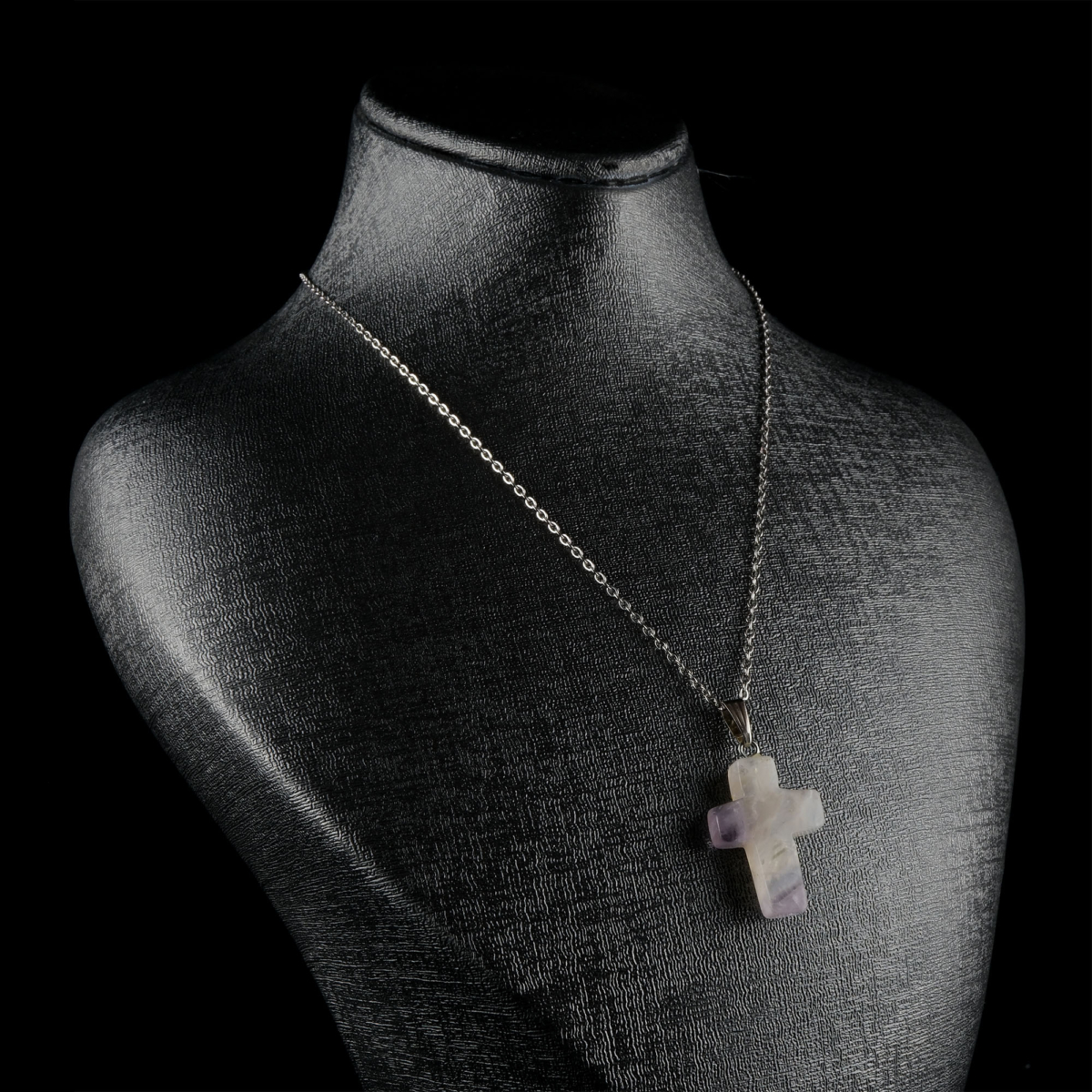 Florit kolye – renk geçişli yapısıyla denge ve farkındalık enerjisini taşır Florit taşlı kolye – zihinsel açıklık ve ruhsal dinginlik sağlayan doğal taş takı Toptan doğal taş kolye – floritin sakinleştirici frekansını hissedin Günlük kullanımda zarafet ve pozitif enerji sunan florit kolye