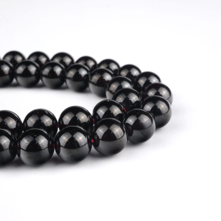 Granat doğal taş dizi 8 mm – koyu kırmızı tonlarıyla enerji, tutku ve canlılık sağlayan toptan doğal taş dizi