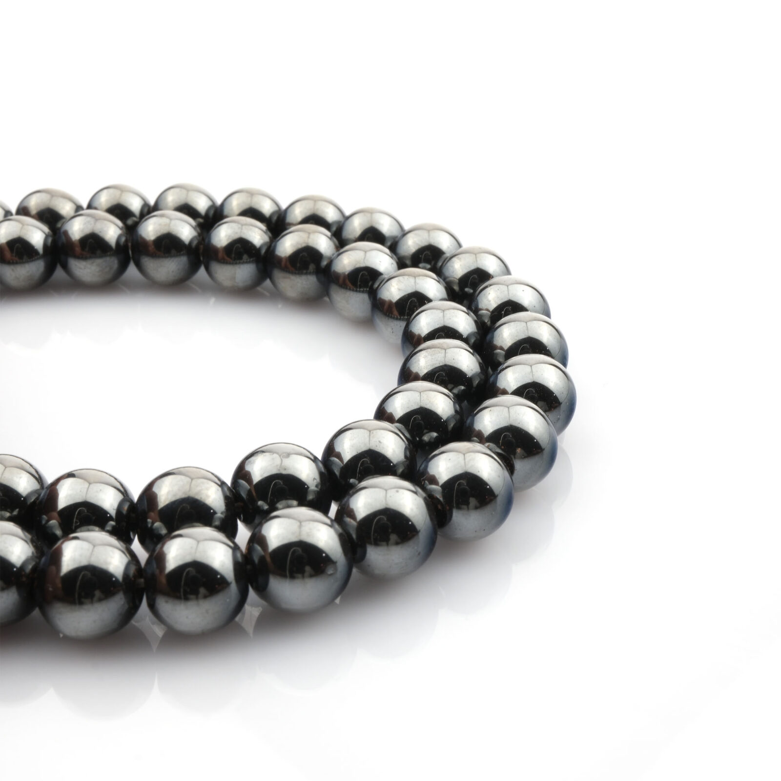 Hematit taşı 8mm toptan doğal taş dizi, güçlü topraklama enerjisiyle takı tasarımı ve enerji çalışmalarında tercih edilen metalik parlak yapılı taştır.