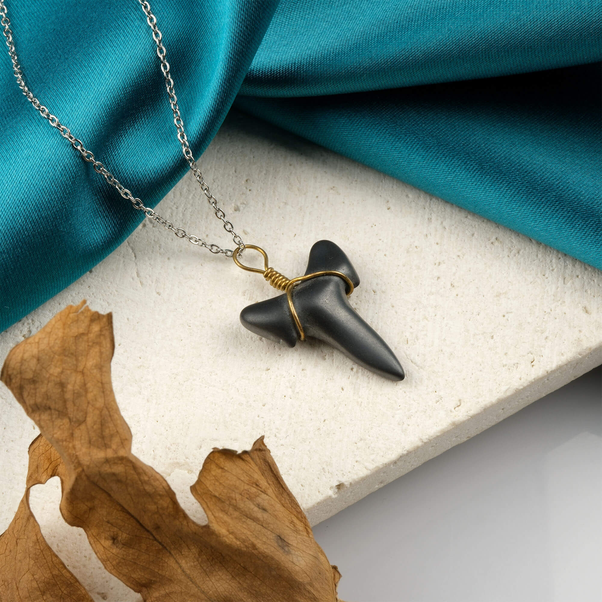 hematit-kolye-dogal-tas-kolye-safir-tas-evi-