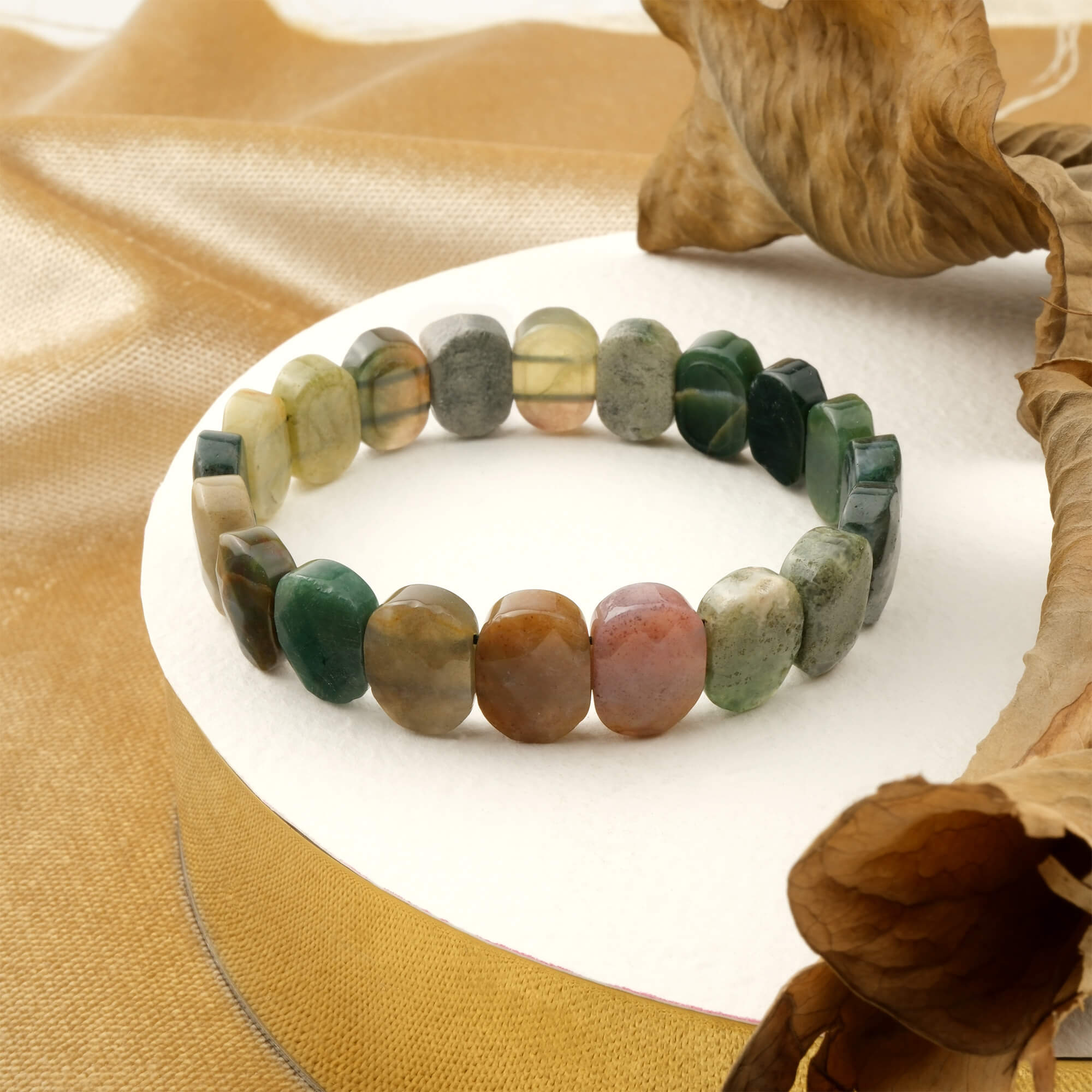 hint-akik-rolex-bileklik-dogal-tas-bileklik-safir-tas-evi-1-1.jpg Hint Akik Doğal Taş Rolex Bileklik - Görsel 1