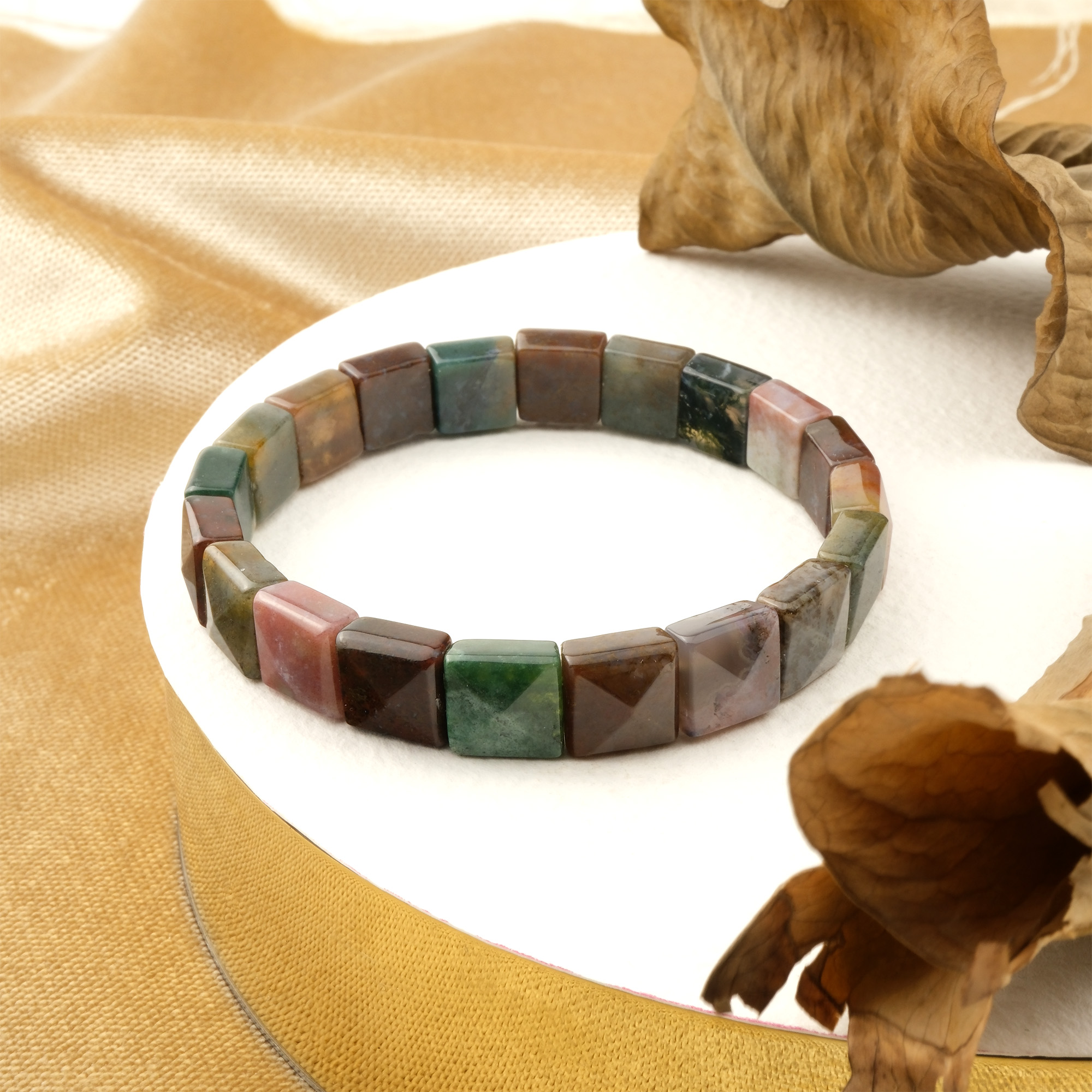 hint-akik-rolex-bileklik-dogal-tas-bileklik-safir-tas-evi-1.jpg Hint Akik Doğal Taş Rolex Bileklik - Görsel 1