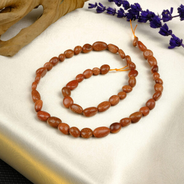 Kahverengi Yıldız Taşı doğal taş dizi 6x8mm – ışıltılı yüzeyiyle motivasyon ve enerji veren toptan doğal taş dizi.