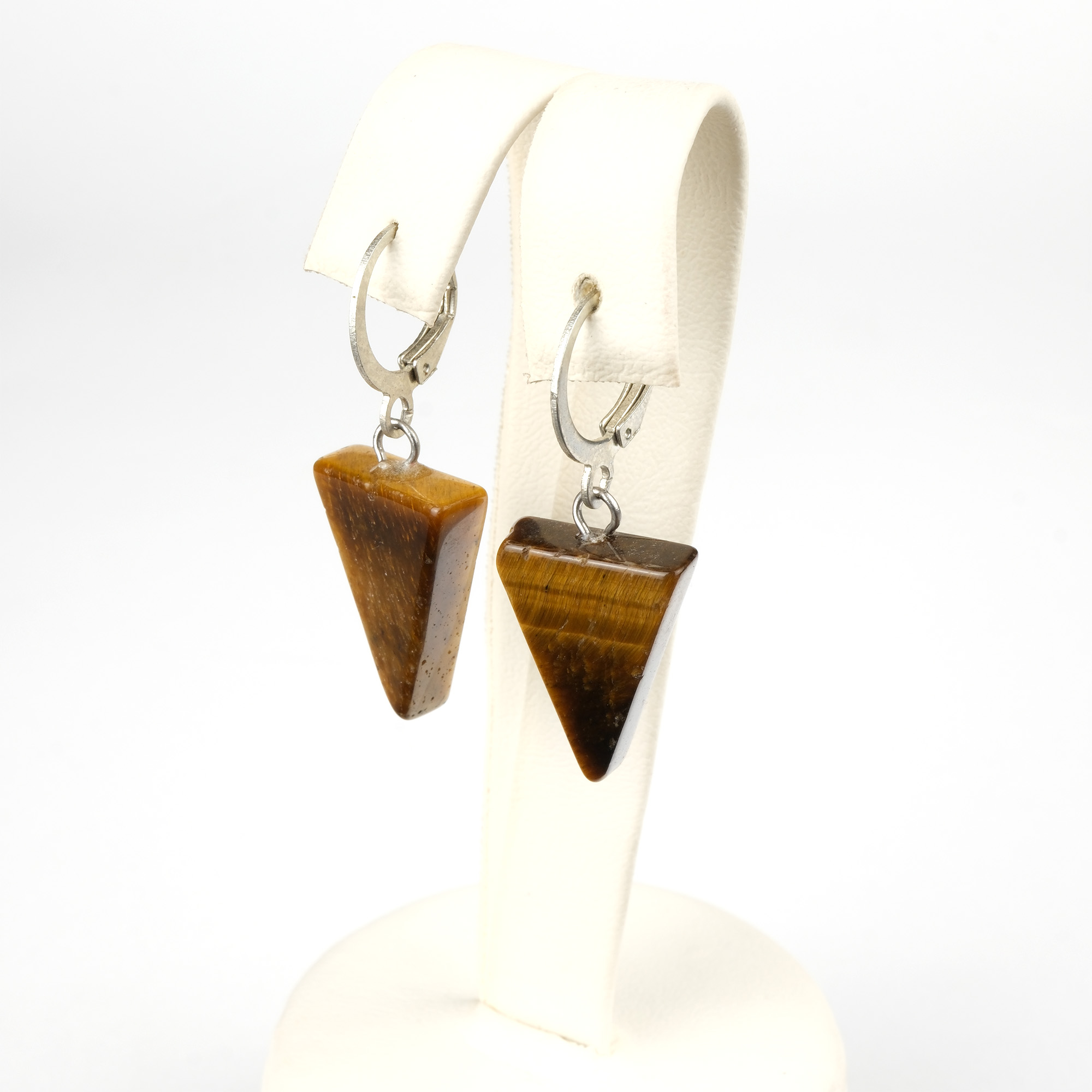 kaplan-gozu-kupe-dogal-tas-kupe-safir-tas-evi-3.jpg Kaplan Gözü Doğal Taş Küpe - Görsel 4