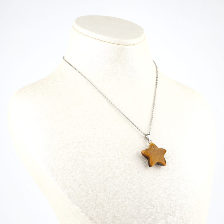 Kaplangözü yıldız kolye – ışığın gücünü ve cesareti birleştiren doğal taş takı Yıldız model kaplangözü kolye – koruma ve özgüven enerjisini yansıtan zarif takı Toptan doğal taş kolye – kaplangözünün parlayan enerjisini hissedin Günlük kullanımda zarafet ve denge sunan kaplangözü yıldız kolye