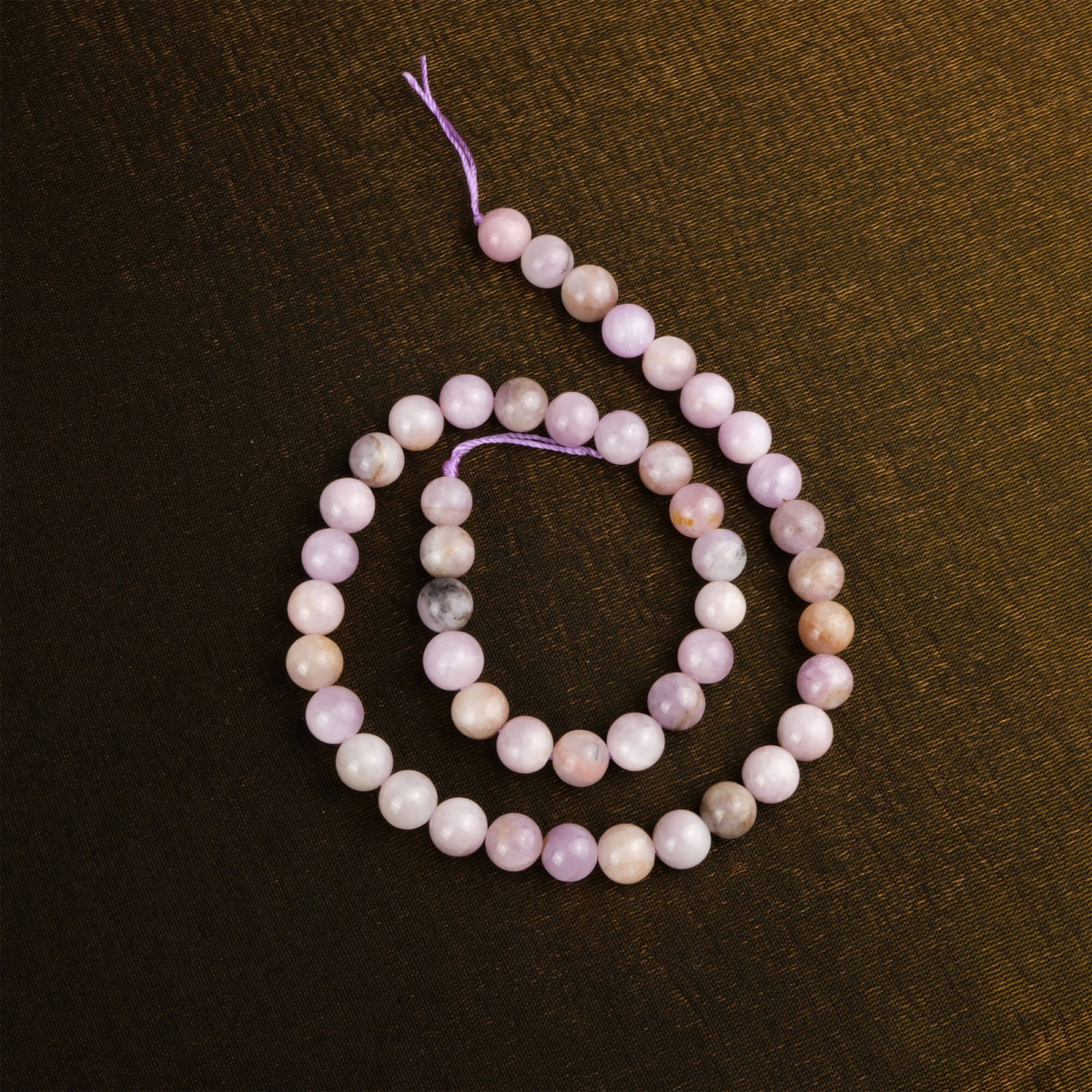 Kunzit doğal taş dizi 8 mm – açık pembe ve mor tonlarıyla sevgi, huzur ve kalp enerjisini dengeleyen toptan doğal taş dizi