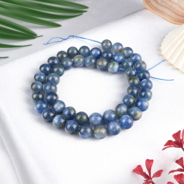 Kyanit doğal taş dizi 7 mm – mavi tonlarıyla enerji dengesi, farkındalık ve iç huzur sağlayan toptan doğal taş dizi