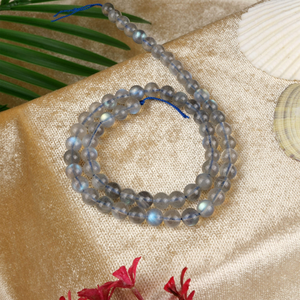 Labradorit doğal taş dizi 6 mm – mavi ve gri yansımalarıyla koruma, sezgi ve farkındalık sağlayan toptan doğal taş dizi