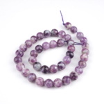 Lepidolit doğal taş dizi 9 mm – mor ve lavanta tonlarıyla stres azaltan, denge ve huzur enerjisi sağlayan toptan doğal taş dizi