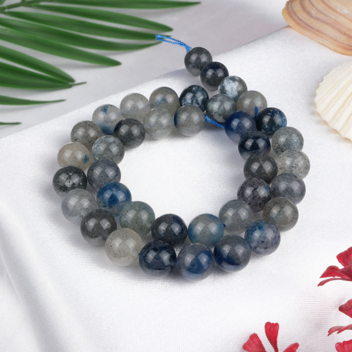 Mavi Çilek Kuvars doğal taş dizi 10 mm – mavi ve pembe yansımalarıyla huzur, denge ve duygusal şifalanma enerjisi sunan toptan doğal taş dizi