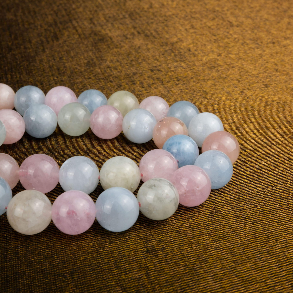 Morganit doğal taş dizi 10 mm – pastel pembe tonlarıyla sevgi, huzur ve kalp enerjisini güçlendiren toptan doğal taş dizi