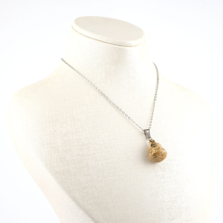 Odun Jasper doğal taş kolye – doğanın toprak tonlarında güç ve denge enerjisi Jasper kolye – köklenme ve dayanıklılığı simgeleyen doğal taş takı Odun Jasper kolye – sakinlik ve kararlılığı destekleyen zarif aksesuar Toptan doğal taş kolye – estetik görünüm ve güçlü taş enerjisi bir arada