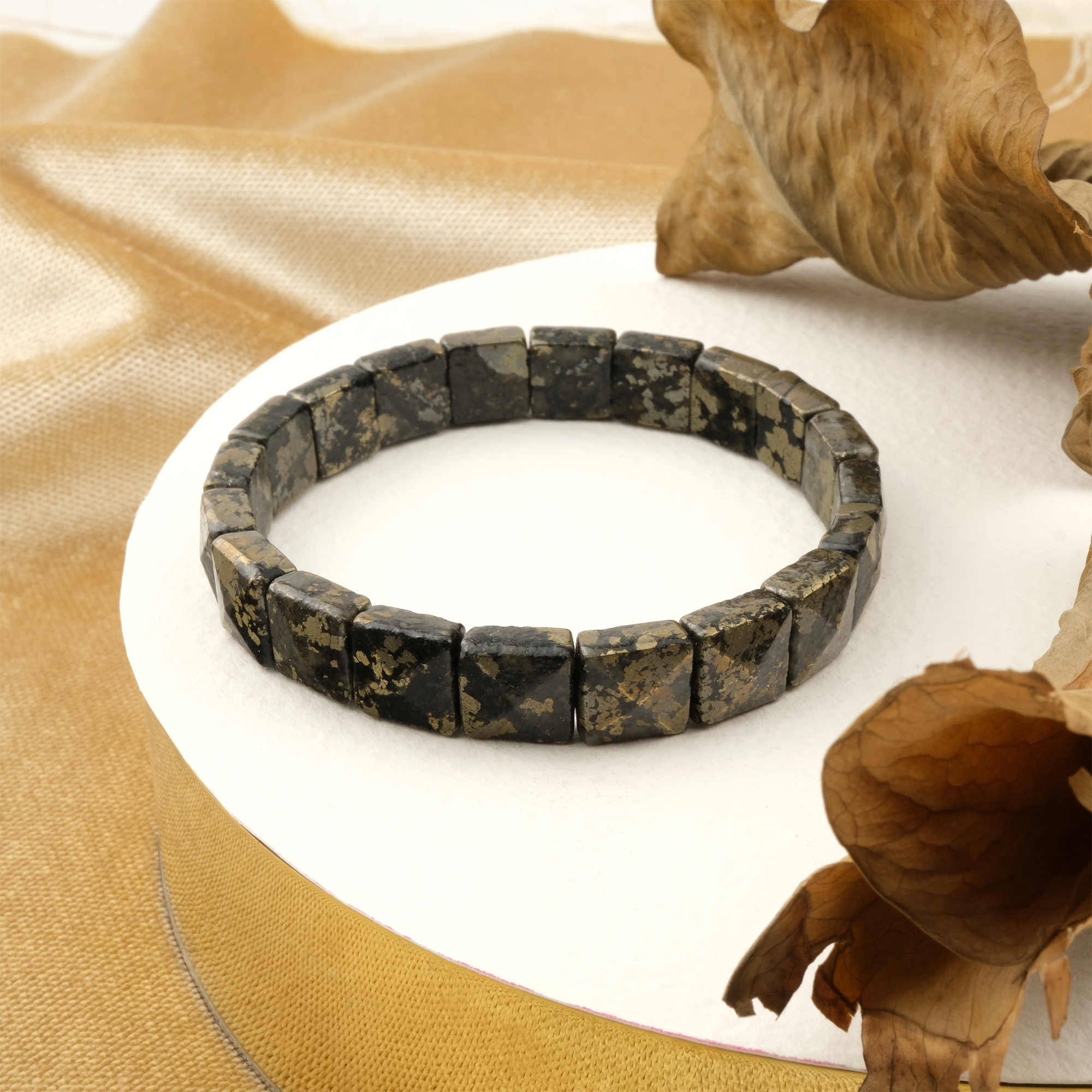 pirit-rolex-bileklik-dogal-tas-bileklik-safir-tas-evi-1.jpg Pirit Doğal Taş Rolex Bileklik - Görsel 1