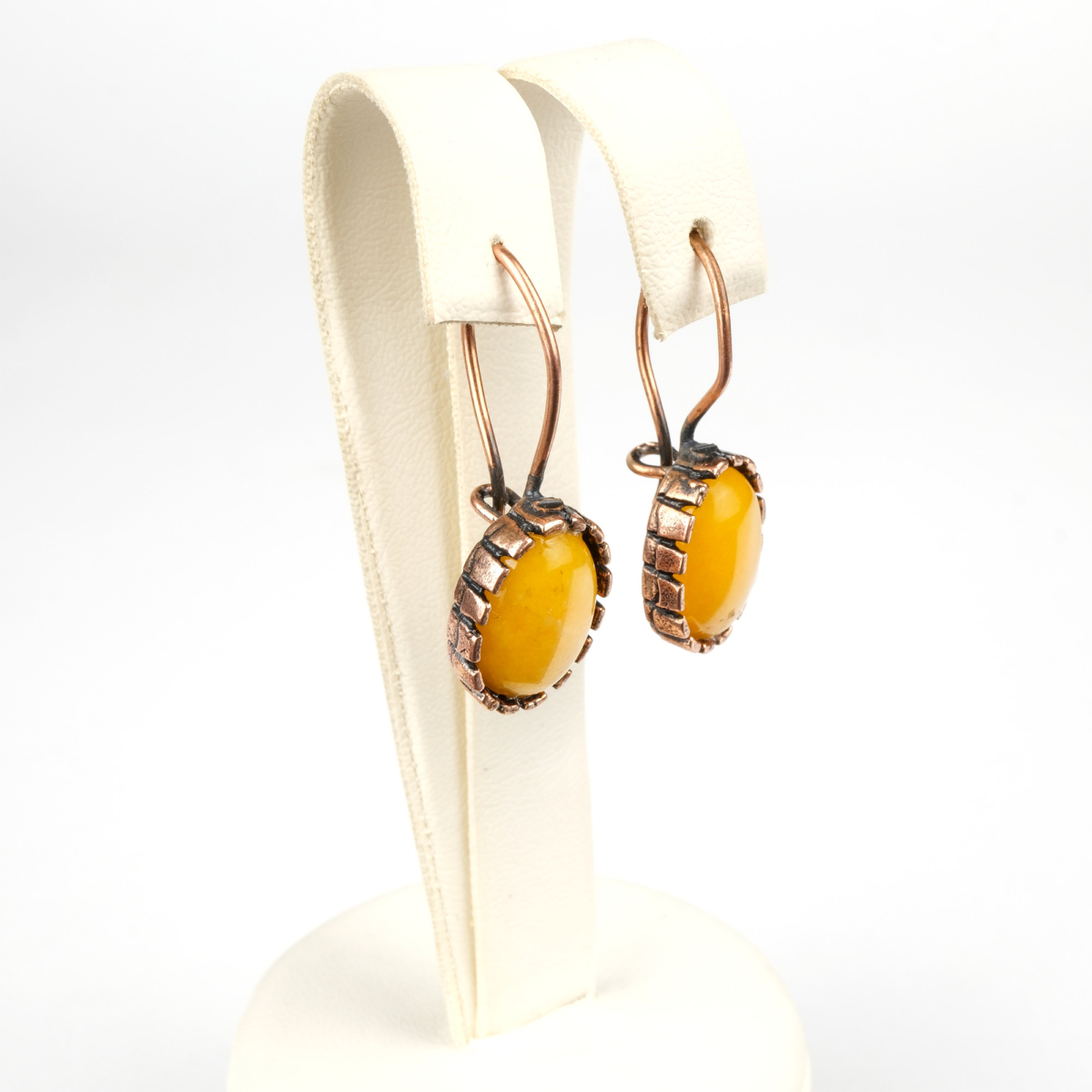 El yapımı sarı kuvars bakır küpe – altın sarısı tonlarıyla zarafet ve enerji bir arada