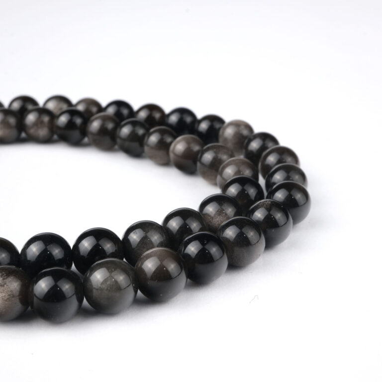 Silver Obsidyen doğal taş dizi 6 mm – siyah zemin üzerindeki gümüş ışıltılarıyla koruma, farkındalık ve enerji temizliği sağlayan toptan doğal taş dizi