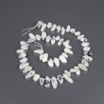 Siyah Benekli Ay Taşı Doğal Taş Arası Boncuklu Çubuk Dizi - Görsel 4