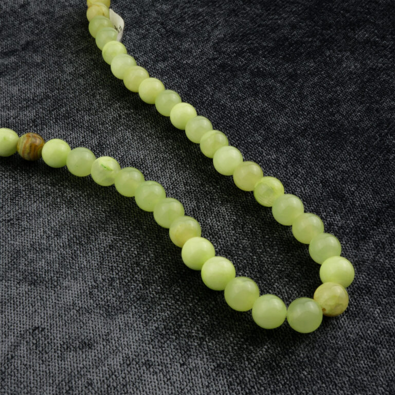 Yeşil Oniks doğal taş dizi – toptan doğal taş dizi, canlı yeşil tonlarıyla denge, huzur ve içsel güç enerjisi sunar.