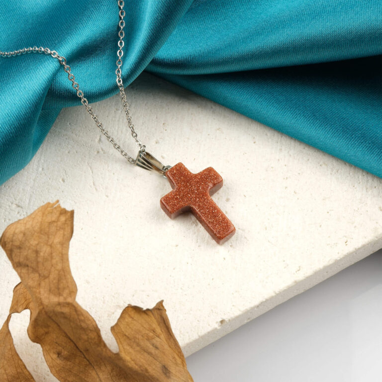 Kahverengi yıldız taşı kolye – sıcak tonlarıyla denge, güven ve enerji kaynağı. Yıldız taşı doğal taş kolye – kahverengi parıltısıyla pozitif enerjiyi yansıtır. Kahverengi yıldız taşı – ruhsal güç ve zarafeti bir araya getiren doğal taş takı. Toptan doğal taş kolye – sıcak tonlarda ışıldayan estetik ve enerji birleşimi.