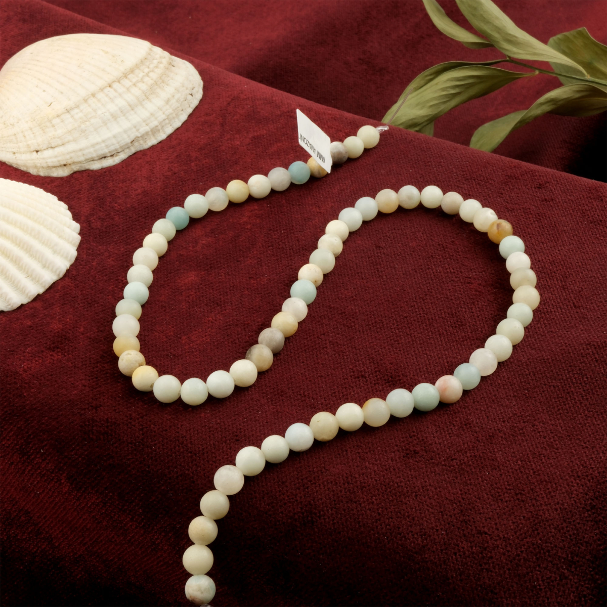 Amazonit toptan doğal taş dizi 6mm – mavi-yeşil tonlarıyla huzur, denge ve iletişim enerjisi sağlayan zarif doğal taş modeli.