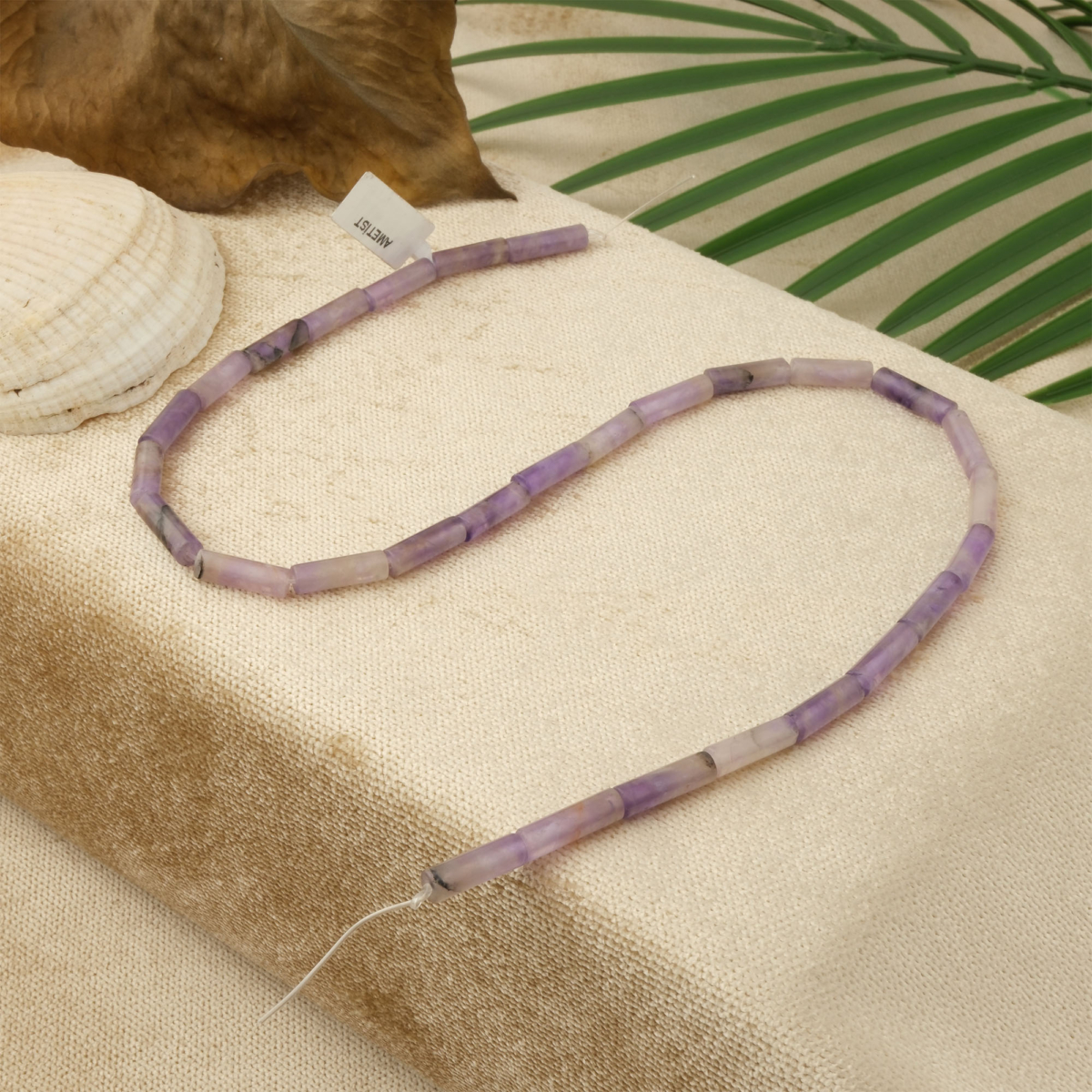 Ametist doğal taş dizi — toptan doğal taş dizi; mor tonlarıyla dinginlik, farkındalık ve ruhsal denge enerjisi sağlayan taş.