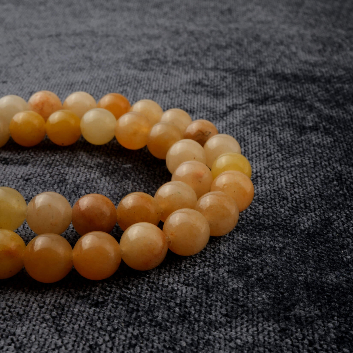 Aragonit doğal taş dizi 8mm – topraklanma, huzur ve iç denge enerjisini destekleyen toptan doğal taş dizi