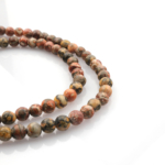 Ateş Jasper doğal taş dizi 4mm – kırmızı ve toprak tonlarıyla enerji, dayanıklılık ve tutku sembolü olan toptan doğal taş dizi.