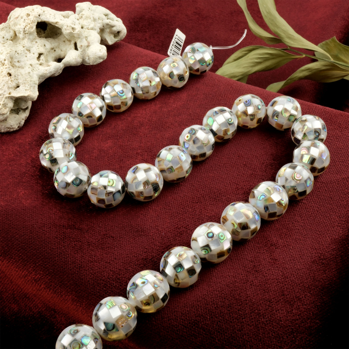 Beyaz Okyanus Sedef doğal taş dizi – zarif parlaklığıyla huzur, saflık ve denge enerjisini yansıtan toptan doğal taş dizi