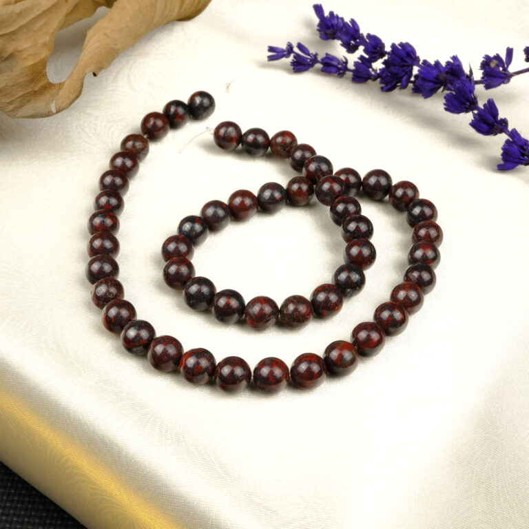 Dragon Jasper doğal taş dizi 8mm – yeşil, kırmızı ve kahverengi tonlarıyla güç, koruma ve denge enerjisi yayan toptan doğal taş dizi.