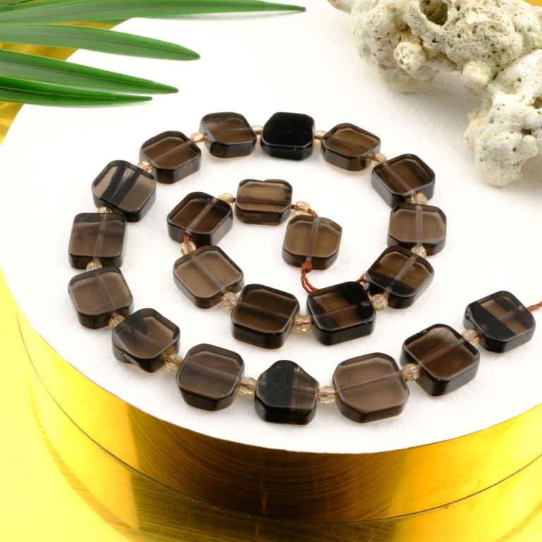 Dumanlı Kuvars doğal taş dizi — toptan doğal taş dizi; kahverengimsi şeffaf tonlarıyla topraklama, denge ve stres giderici etkisiyle bilinen taş.