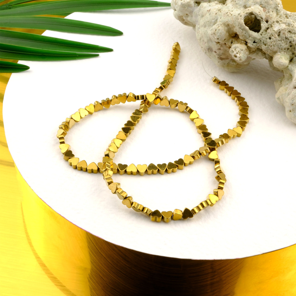 Gold Kalp Kesim Hematit doğal taş dizi 4mm – denge, kararlılık ve koruyucu enerji sağlayan toptan doğal taş dizi