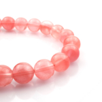 Gül Kuvars toptan doğal taş dizi 12mm – pembe tonlarıyla sevgi, şefkat ve huzur enerjisi yayan doğal taş modeli.