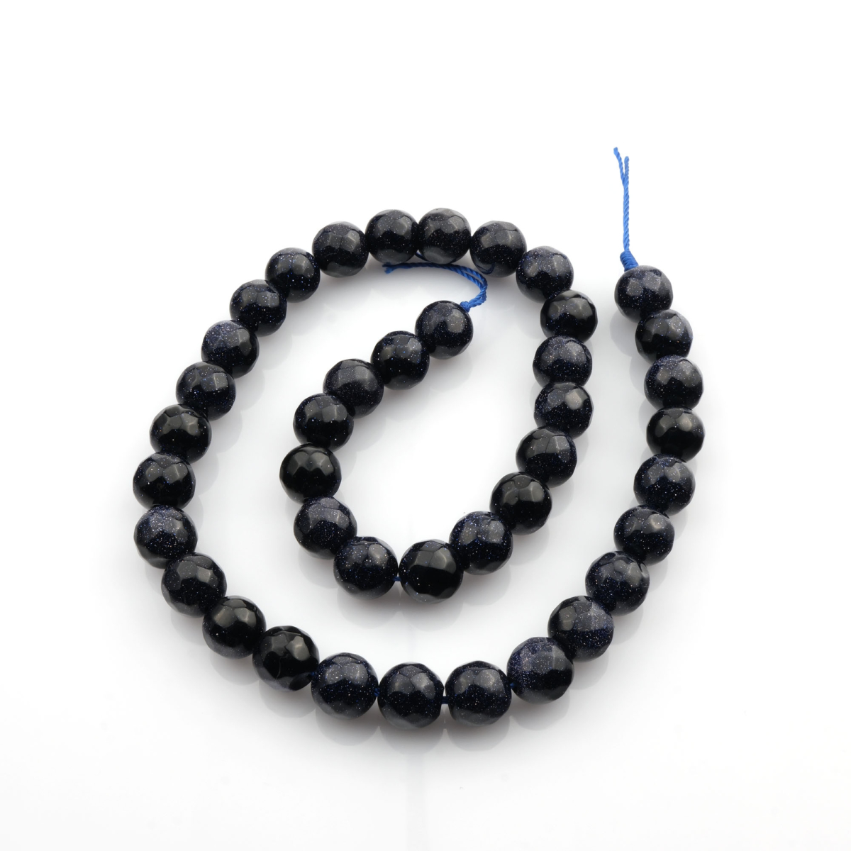 Kesimli Lacivert Yıldız Taşı doğal taş dizi 10mm – gökyüzü ışıltısını yansıtan, özgüveni artıran ve pozitif enerji yayan toptan doğal taş dizi