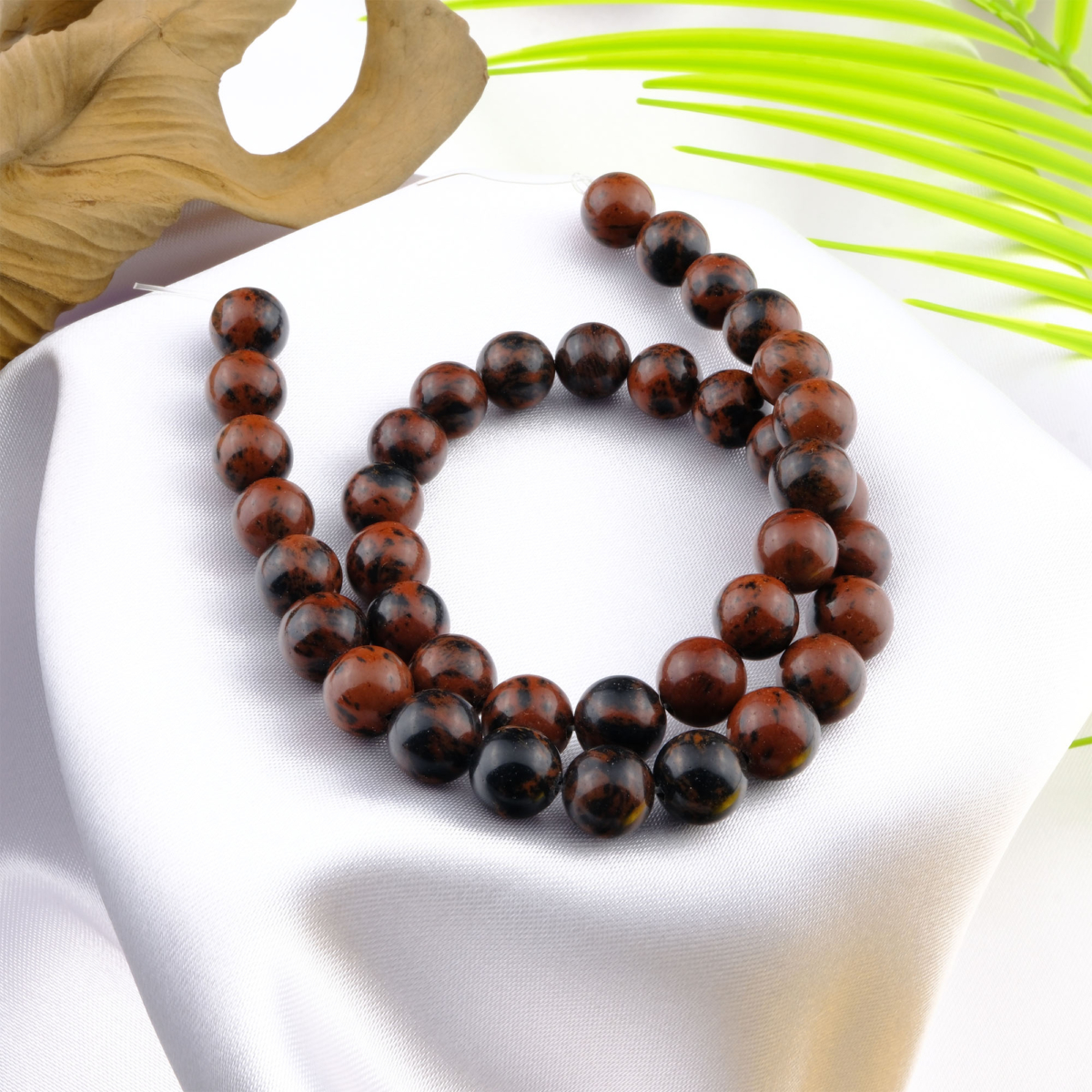 Kırmızı Obsidyen doğal taş dizi 10mm – güç, koruma ve enerji arındırma etkisi sunan toptan doğal taş dizi