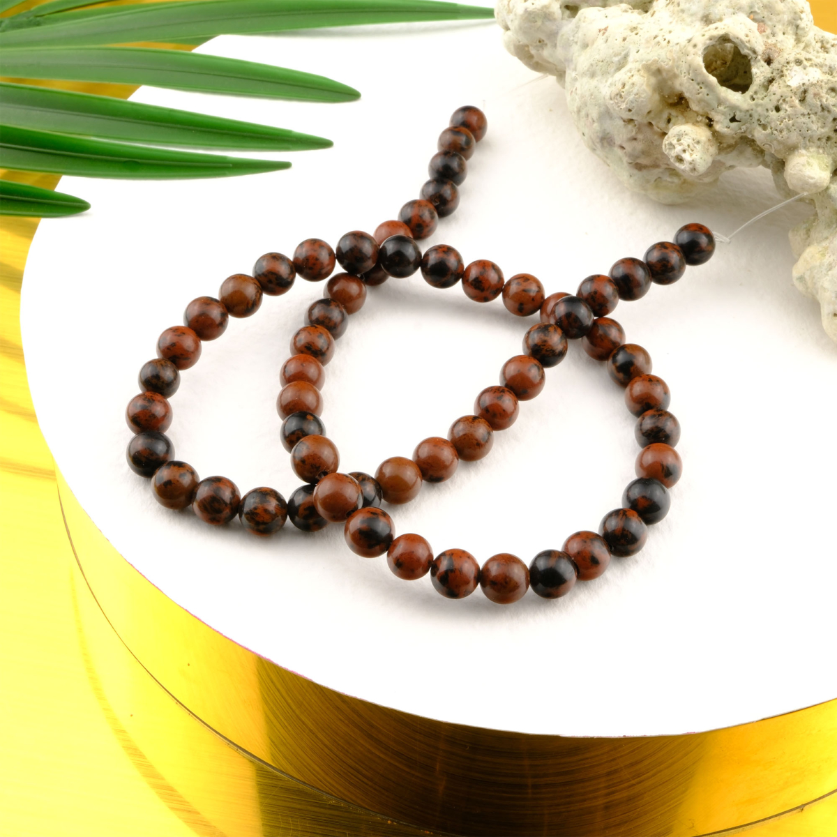 Kırmızı Obsidyen toptan doğal taş dizi 6mm – koruma, enerji ve dönüşüm gücüyle bilinen ateş tonlarında volkanik doğal taş modeli.