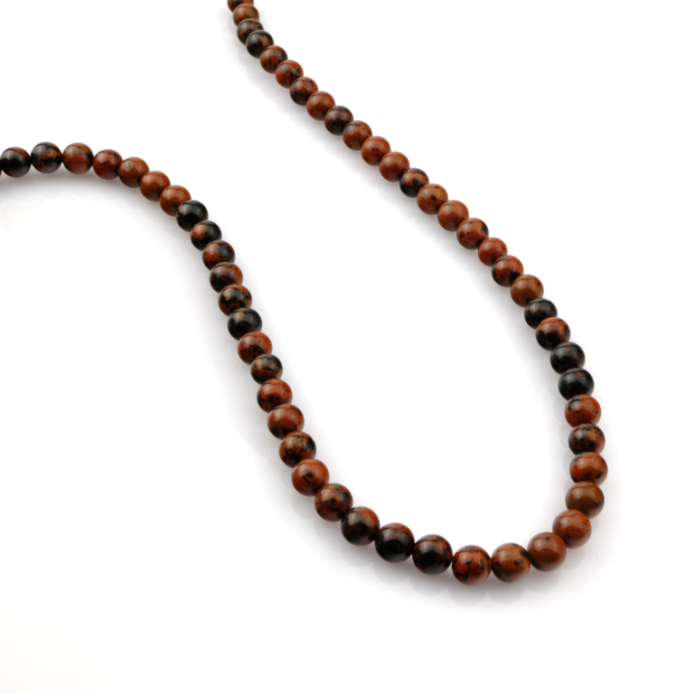 Kırmızı Obsidyen toptan doğal taş dizi 6mm – koruma, enerji ve dönüşüm gücüyle bilinen ateş tonlarında volkanik doğal taş modeli.