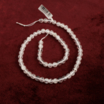 Kristal Kuvars doğal taş dizi 6mm — toptan doğal taş dizi; şeffaf parlak yapısıyla enerji çalışmalarında ve zarif takı tasarımlarında sıkça tercih edilir.