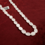 Kristal Kuvars doğal taş dizi — toptan doğal taş dizi; berrak yapısıyla arındırıcı, dengeleyici ve enerji yükseltici özelliklere sahip taş.