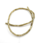 Labradorit doğal taş dizi — toptan doğal taş dizi; gri, mavi ve yeşil yansımalarıyla koruma, sezgi ve dönüşüm enerjisi sağlayan taş.