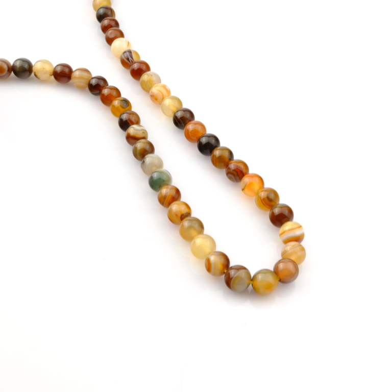 Madagaskar Akik toptan doğal taş dizi 8mm – doğal renk geçişleriyle denge, koruma ve huzur enerjisi sunan özel taş dizisi.