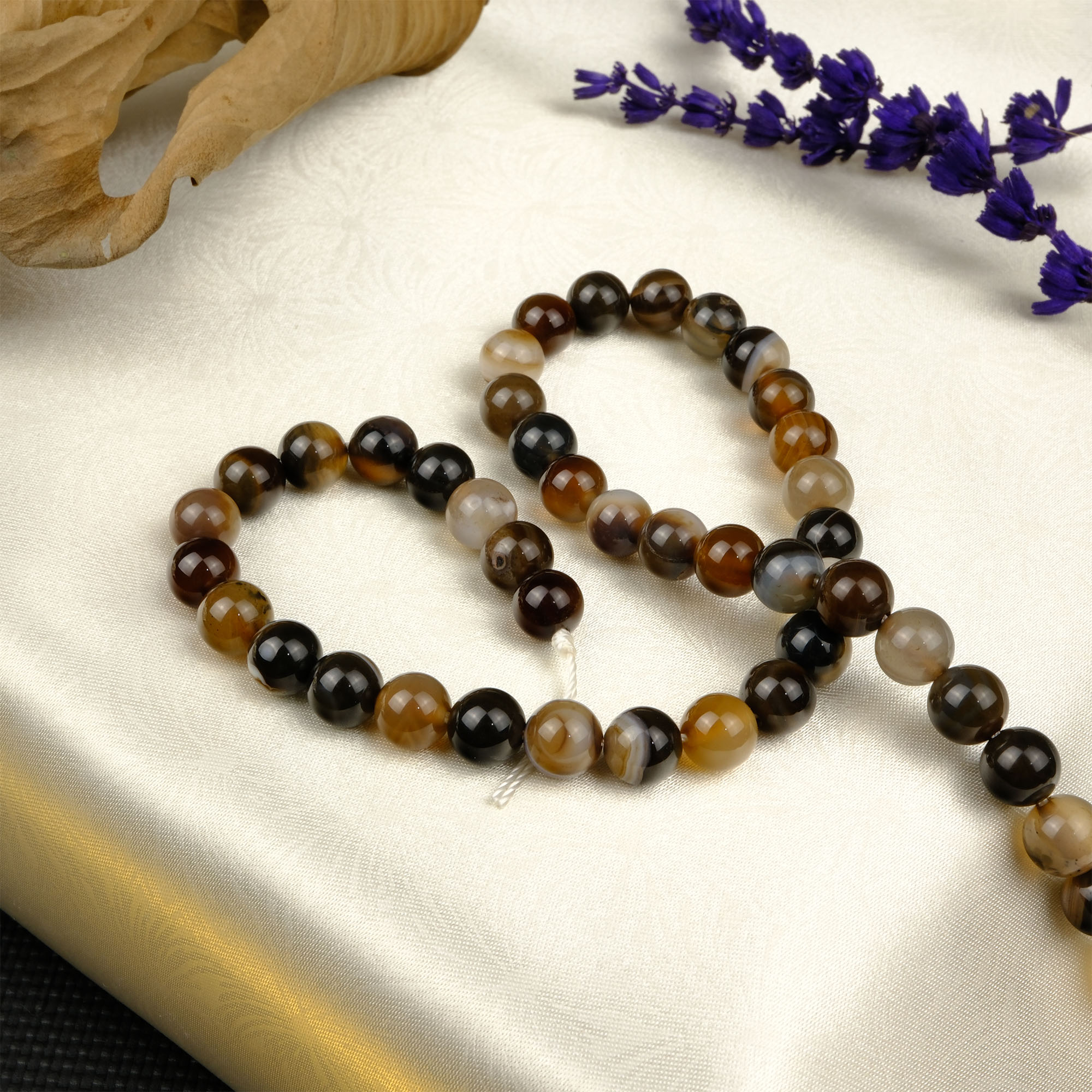 Madagaskar Kahverengi Akik toptan doğal taş dizi 8mm – toprak tonlarıyla denge, güven ve istikrar enerjisi sunan doğal taş.