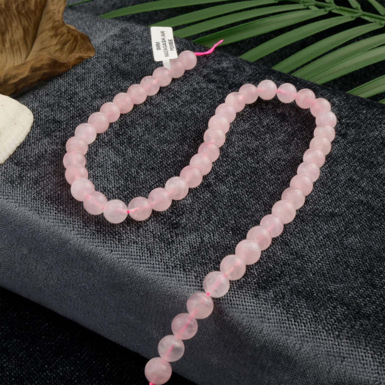 Madagaskar Pembe Kuvars doğal taş dizi 8mm – sevgi, huzur ve içsel denge enerjisini taşıyan zarif ve şifalı toptan doğal taş dizi