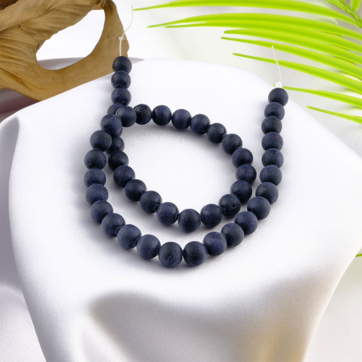 Mat Lacivert Yıldız Taşı doğal taş dizi 8mm – iç huzur, kararlılık ve gece gökyüzü enerjisini yansıtan toptan doğal taş dizi