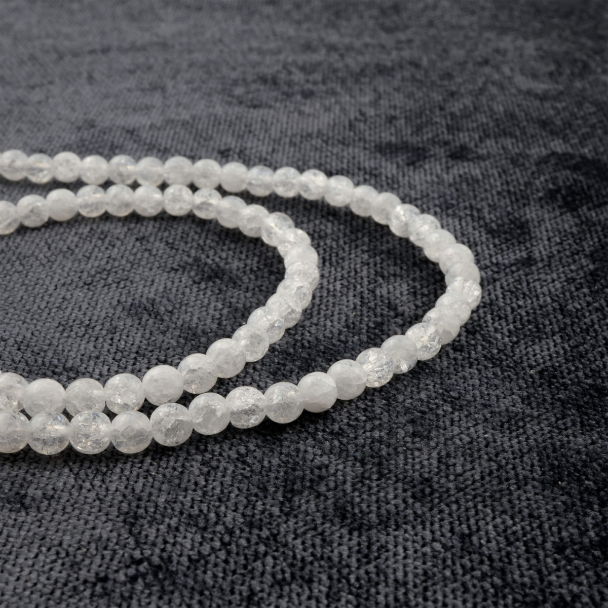 Necef doğal taş dizi 4mm – saydam beyaz tonlarıyla arınma, iç huzur ve saf enerji sağlayan toptan doğal taş dizi